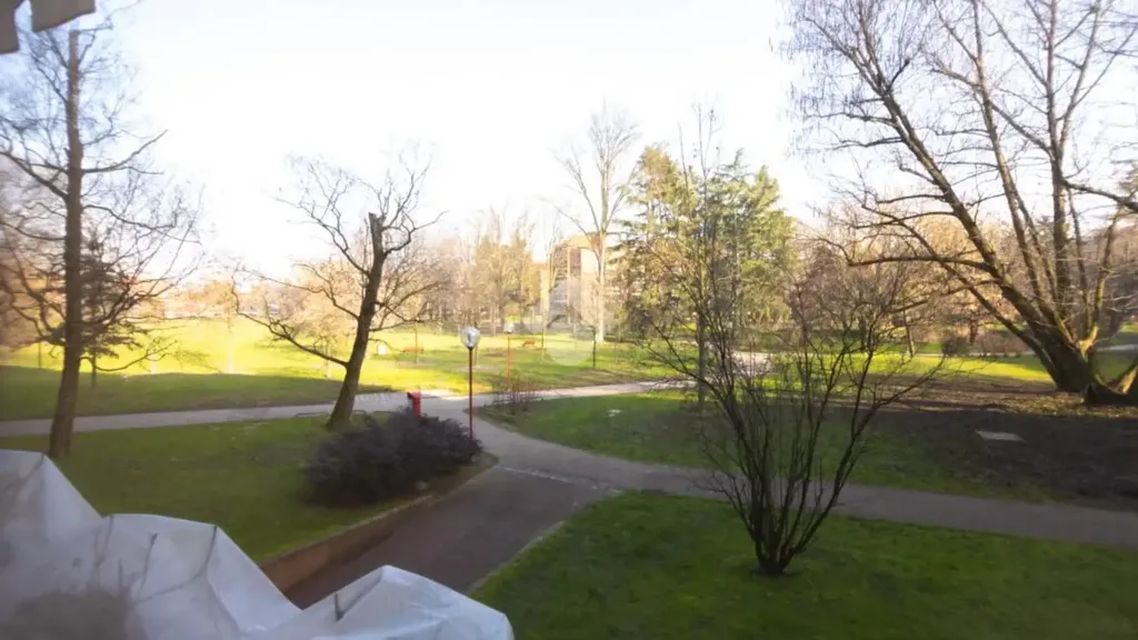 Jardin - Apartment with Three Entrances in Basiglio