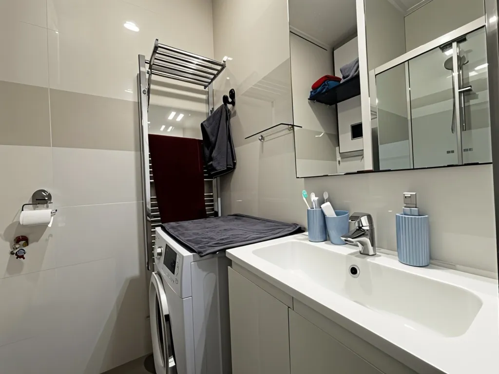 Salles de bain - Studio en RDC avec Double Utilisation à Paris