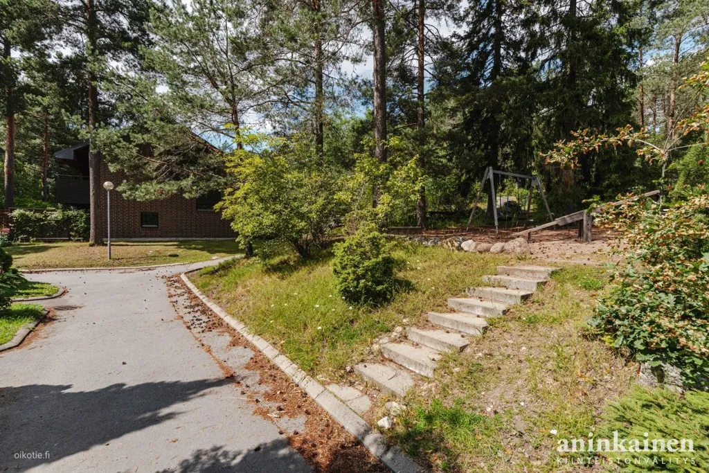Välivaade - Two-Level Terraced House with Private Yard in Koivula
