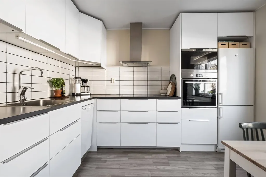 Cuisine - Modern Flat with South-Facing Balcony in Västerhaninge