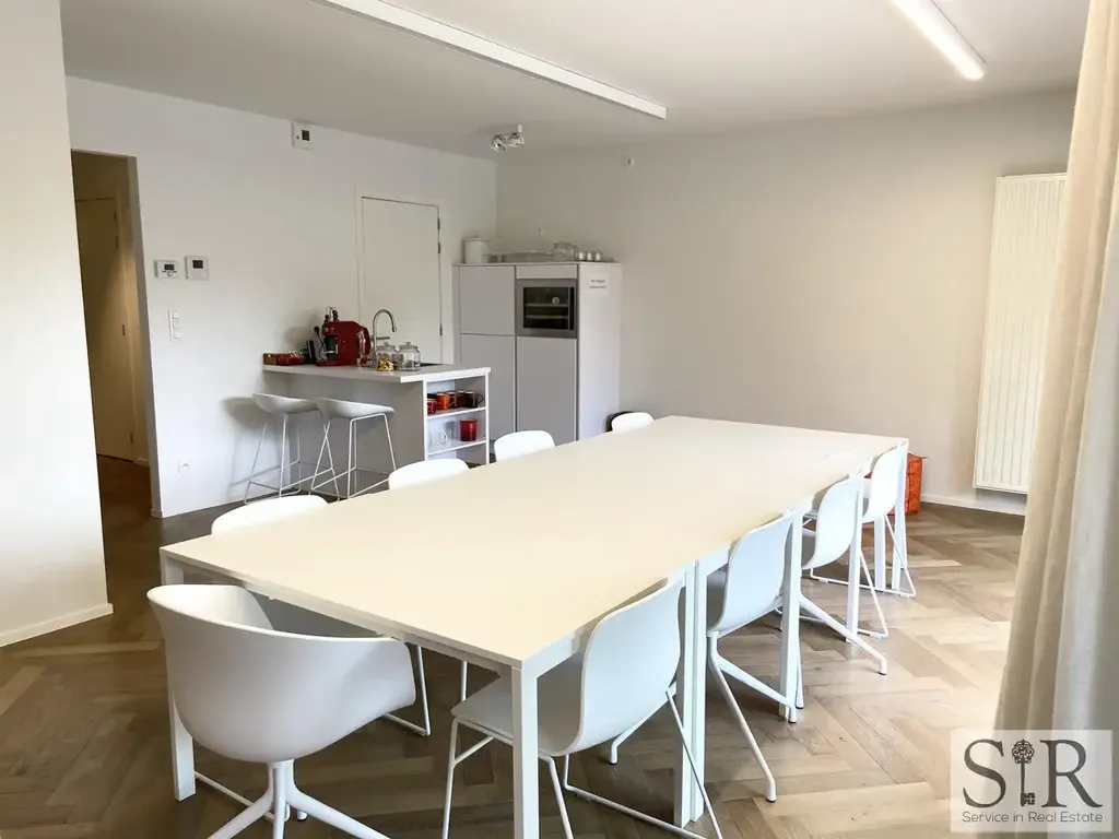 Salle à manger - Espace Bureau Près de la Gare de Malines
