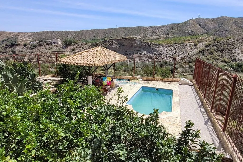 Pool - Chalet with Pool and Terrace in Cantoria