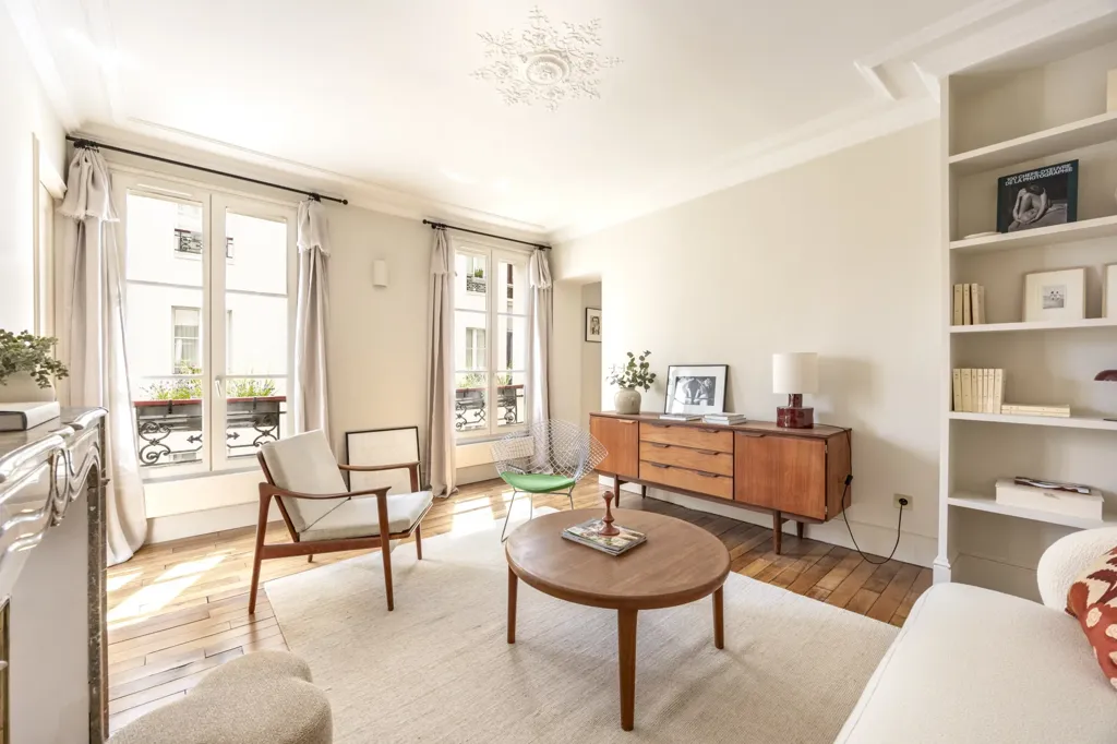 Elutuba - Renovated 3-Piece Paris 7e with East View
