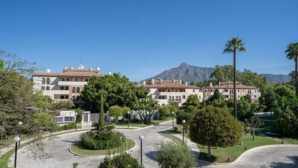 Luxury Apartment with Pool in Puerto Banús