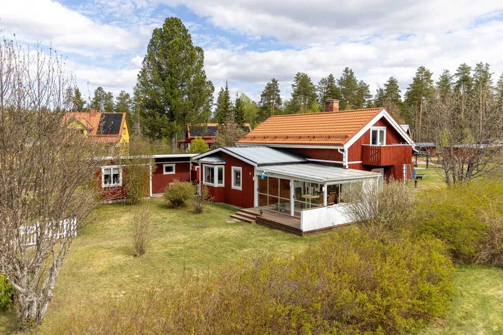 Õhuvaade - Eco-Friendly Villa with Garden in Östnor