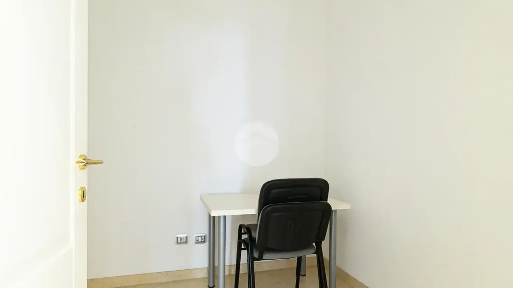 Bureau - Apartment with Terrace in Balduina, Rome