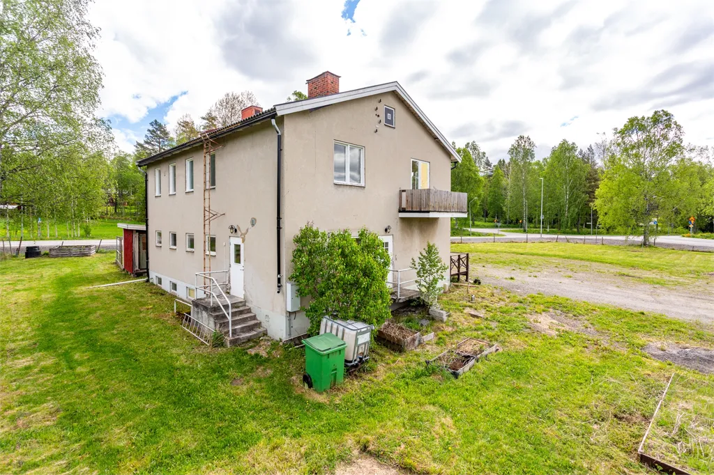 Välivaade - 2-Storey Villa with Workshop in 795000 SEK