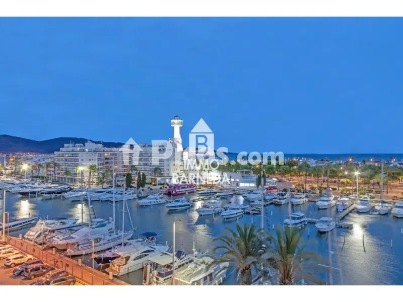 Terrass - Reformed Apartment with Sea View in Port Grec