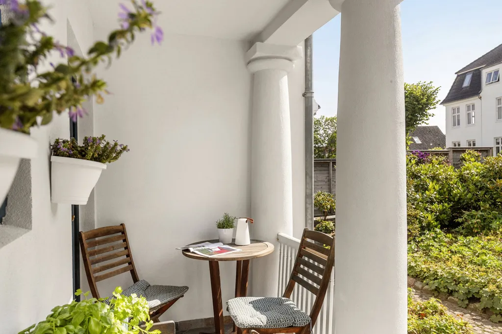 balcony