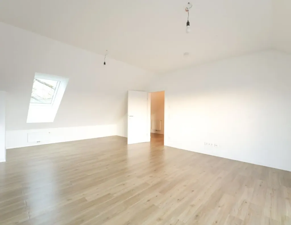 Stanze - Modern 2-Bedroom Flat with Balcony in Wels