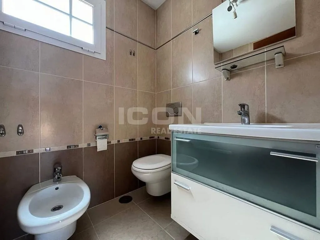 Vannitoad - Renovated Villa with Pool on Avenida San Francisco