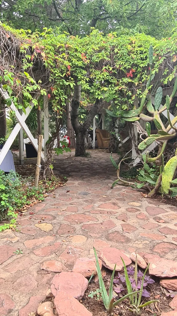 Jardin - Ensemble Maison + Restaurant avec Terrasse à Clermont-l'Hérault