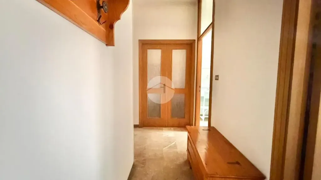 hallway_entrance