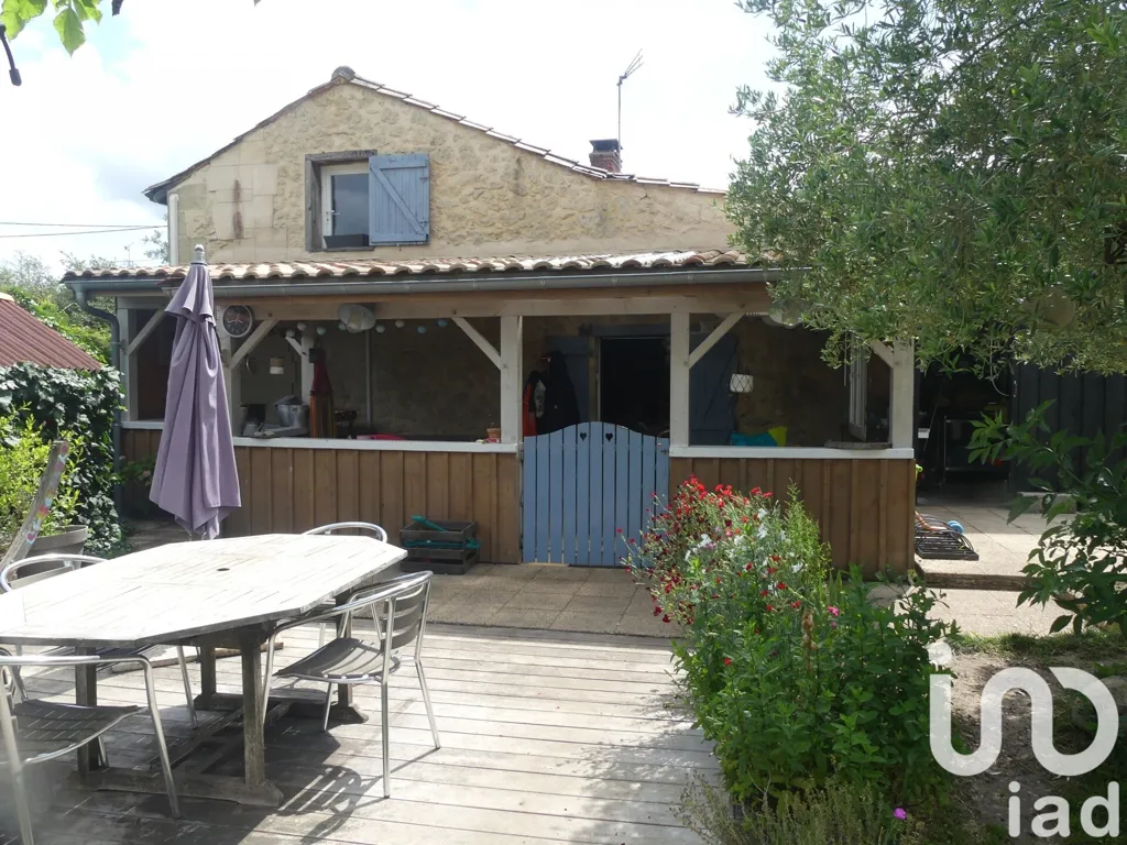 Terrass - Stone House with Pool near Illats