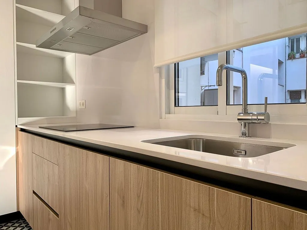 Cuisine - Luxury Apartment with Terrace near University