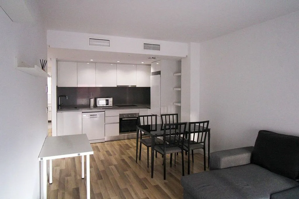 Elutuba - Modern Flat with Lift in Carolinas Bajas