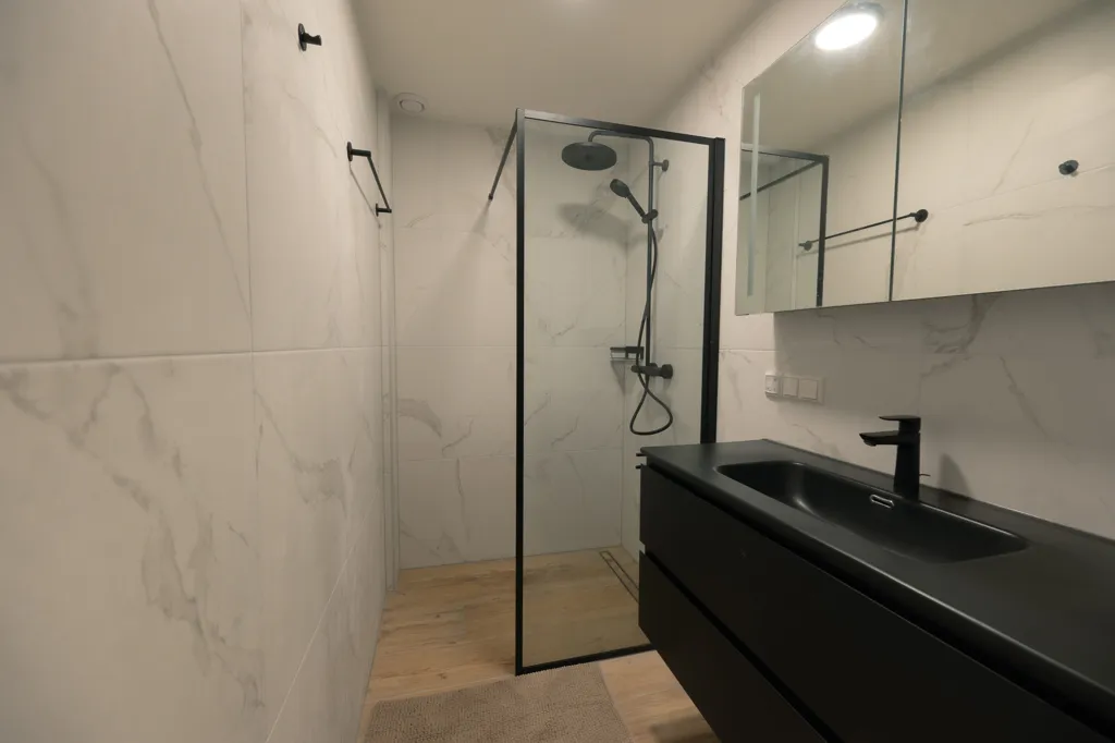 Vannitoad - Modernised Ground Floor Flat with Garden in Amsterdam-Zuid