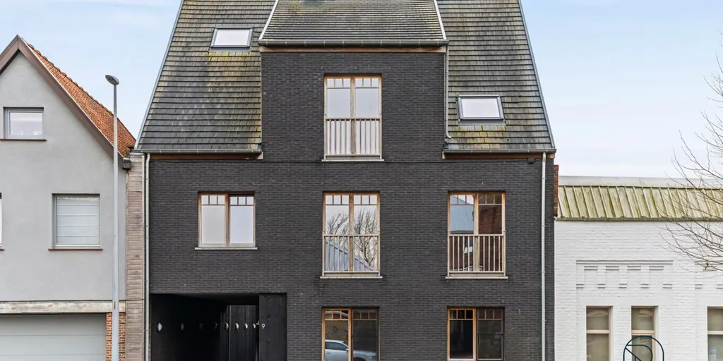Extérieur - Duplex Énergétique avec Terrasse à Roeselare