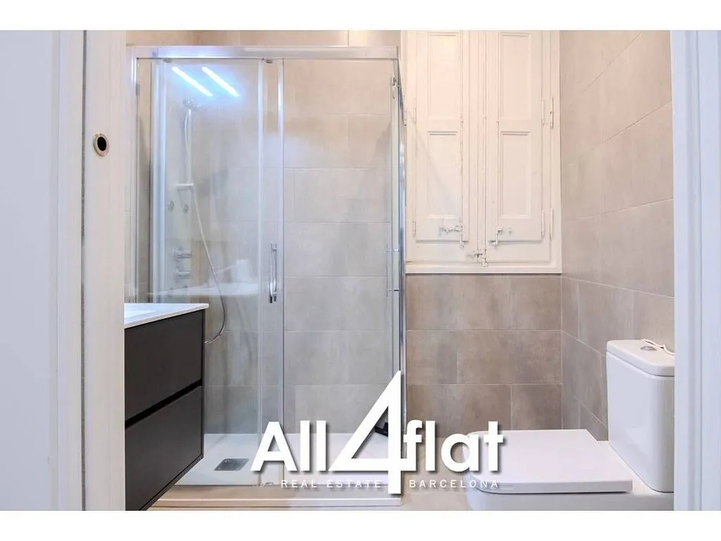 Salles de bain - Furnished Flat with Patio in La Dreta de l'Eixample