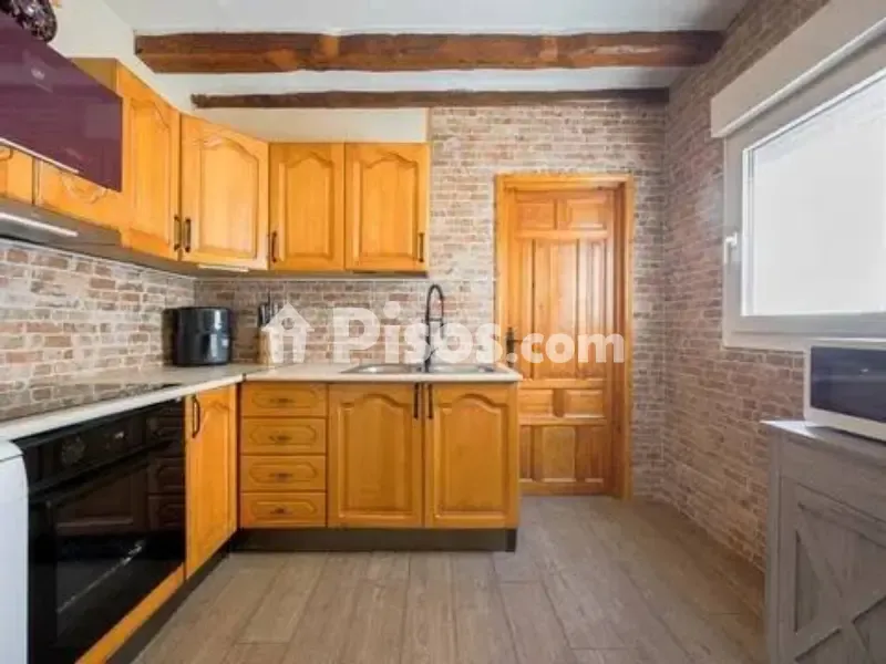 Cucina - Bright Apartment with Balcony in Malasaña