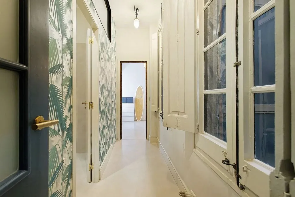 Esik - Luxury Apartment with Courtyard in Gothic Quarter