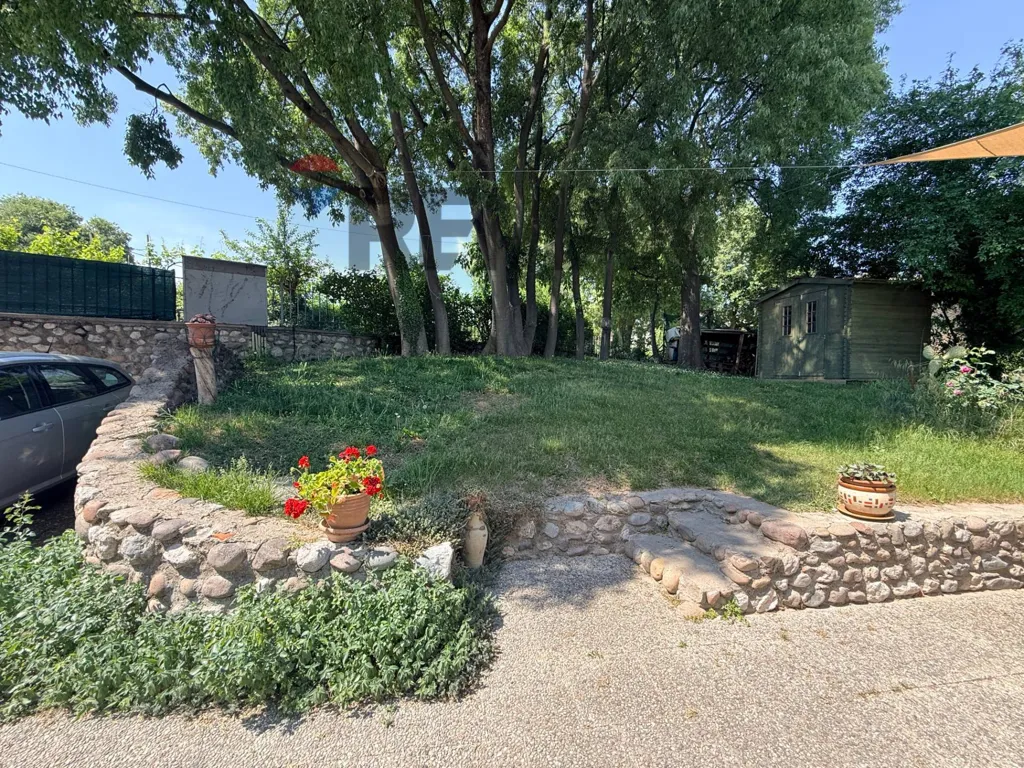 Giardino - Convent-Style Apartment with Terrace in Montaldo