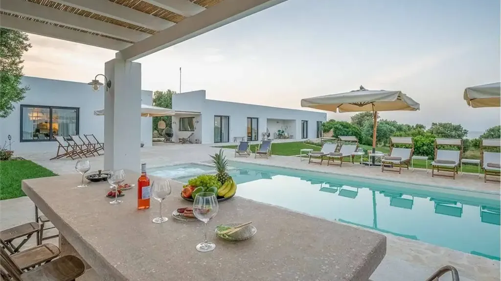 Piscine - Mediterranean Villa with Sea View, Carovigno