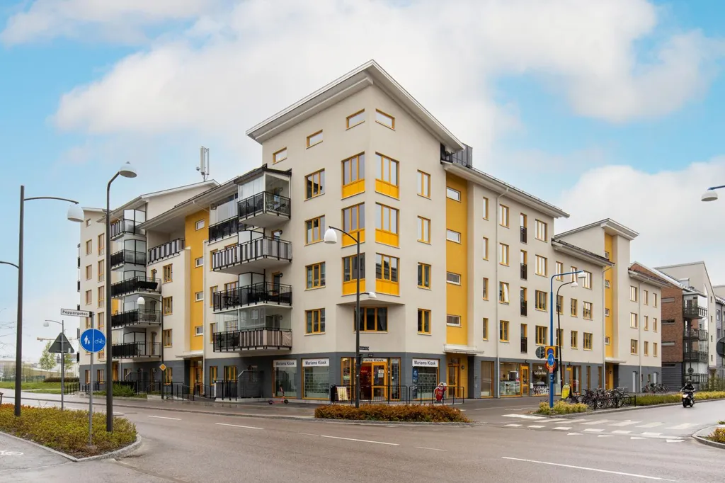 Välivaade - Apartment with South-Facing Balcony in Åbrodden