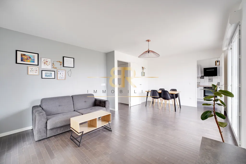 Séjour - Appartement Traversant avec Vue Seine à Maisons-Alfort