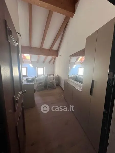 Pièces - Restored Triplex with Balcony in Rovereto
