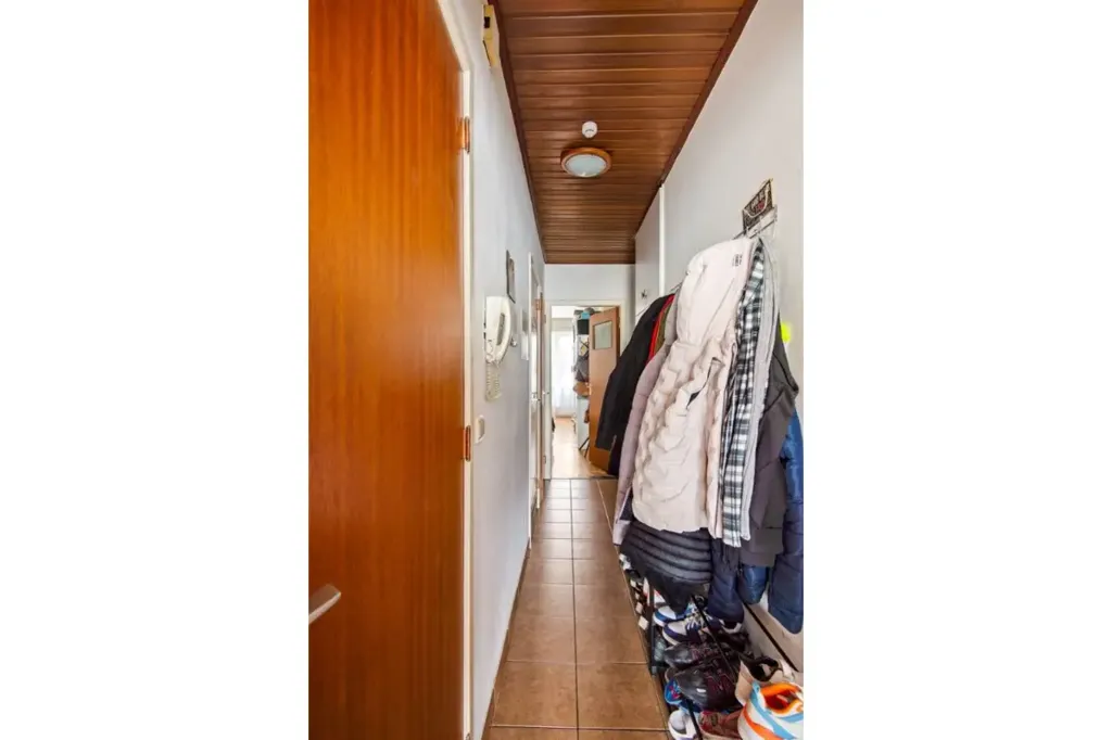 Entrée - Appartement avec Garage au Centre de Mortsel