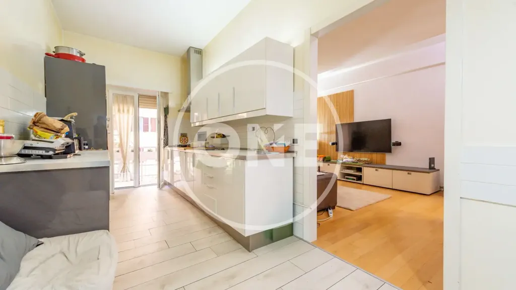 Kitchen - Ristruttured Apartment with Large Terrace in Rome