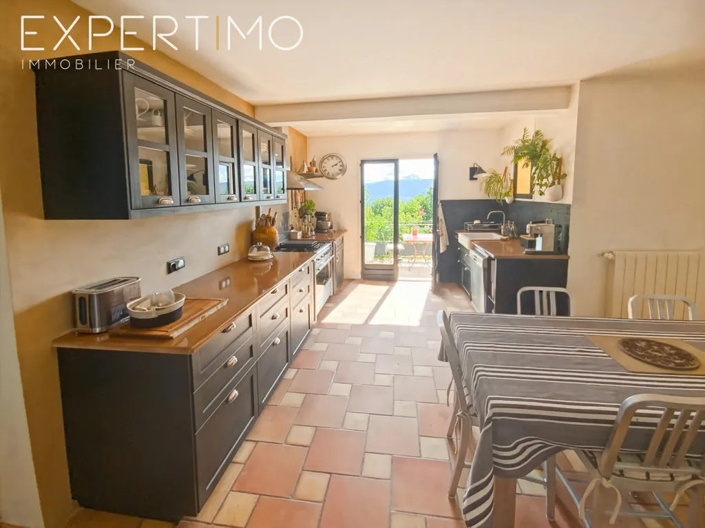 Cuisine - Villa avec Vue sur le Luberon près de Viens