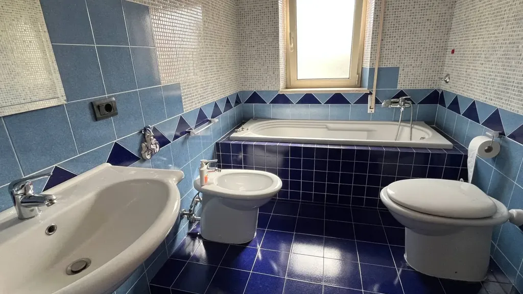 Bathrooms - Bright Apartment with Balcony in Vasto