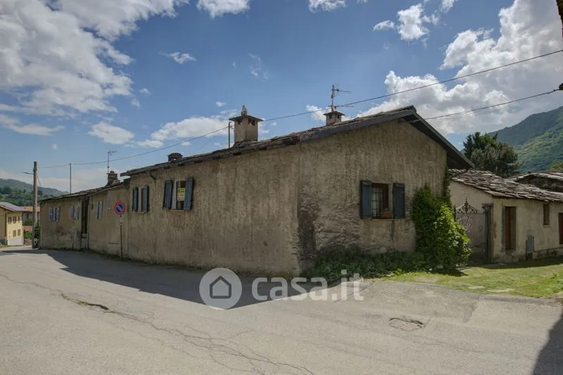Välivaade - Terraced House with Private Garden in Torre Pellice