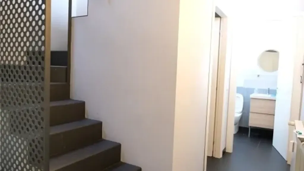 Pièces - Rented 2.5-Bedroom Apartment in Florence