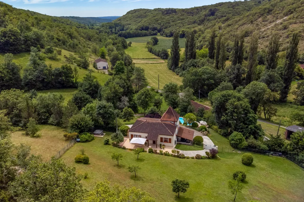 Vista aerea - House with Pool and Spa near Cahors
