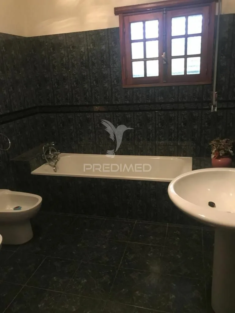 Vannitoad - Luxury Villa with Walled Garden in Ponte do Lima
