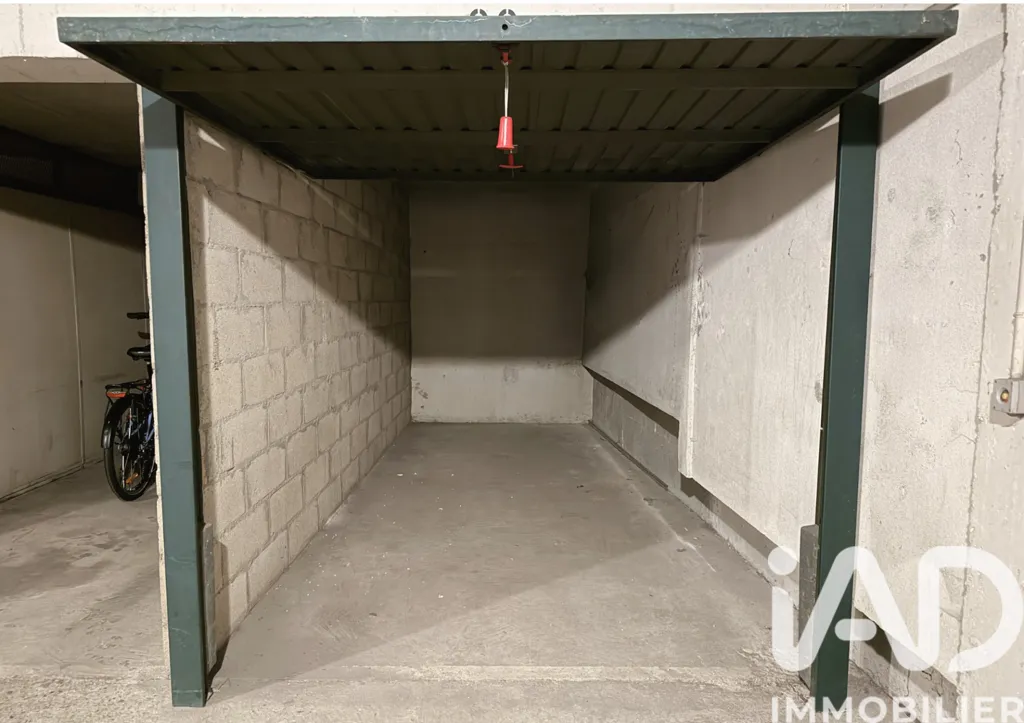 Garage - Box de parking sécurisé à Paris 20ème