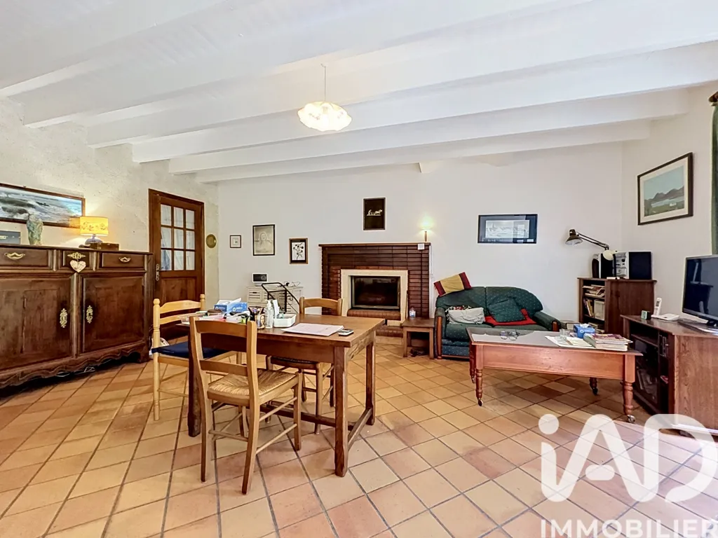 Salle à manger - Maison en Pierre avec Grenier à Epiniac