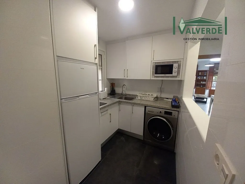 Cucina - Furnished Flat with Balcony in City Centre