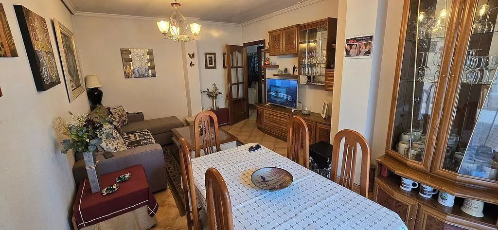 Dining Room - Apartment with Pool and Terrace in Mijares