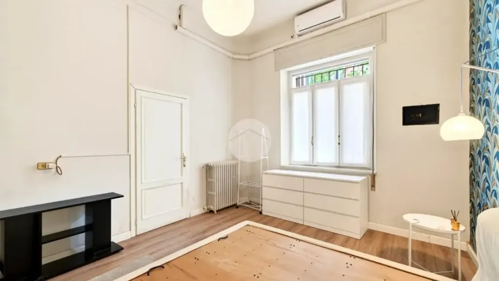 Chambres - Spacious 2-Bedroom Apartment in Brescia