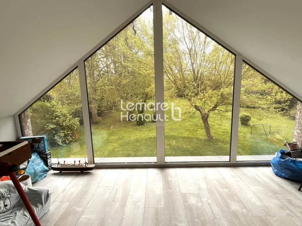 Toad - Contemporary House with Riverfront in 3500 m² Park