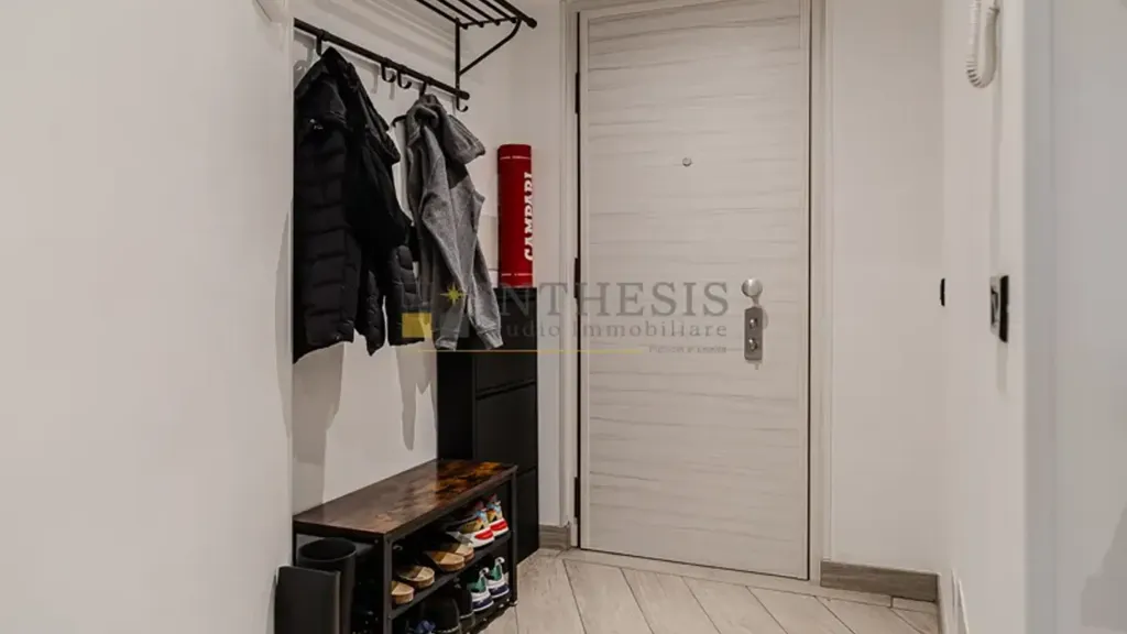 hallway_entrance