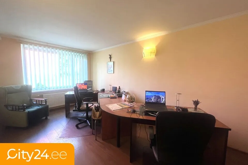 Bureau - Two-Storey House with Garden in Daugavgrīva