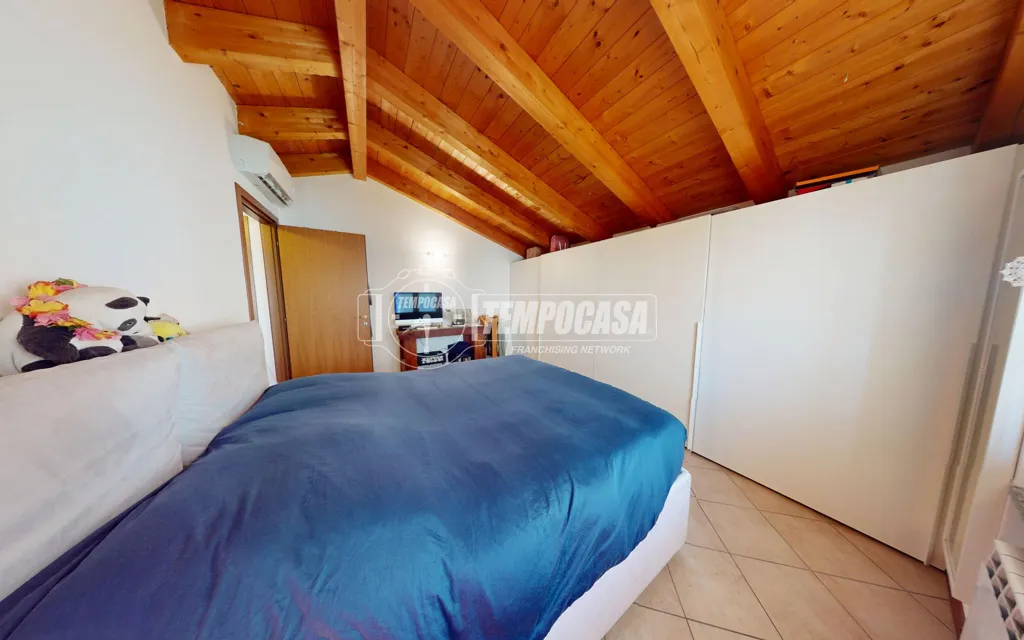 Magamistoad - Mansarded Duplex with Terrace in Rovellasca