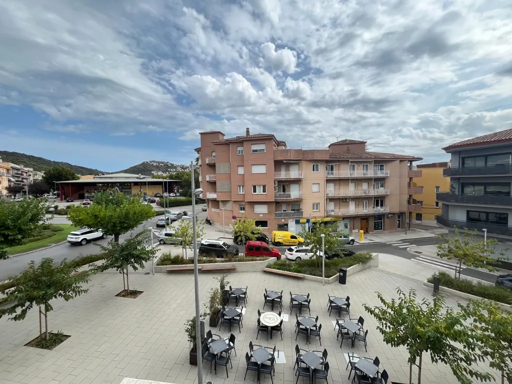 Balcon - Spacious Flat with Balcony in Roses