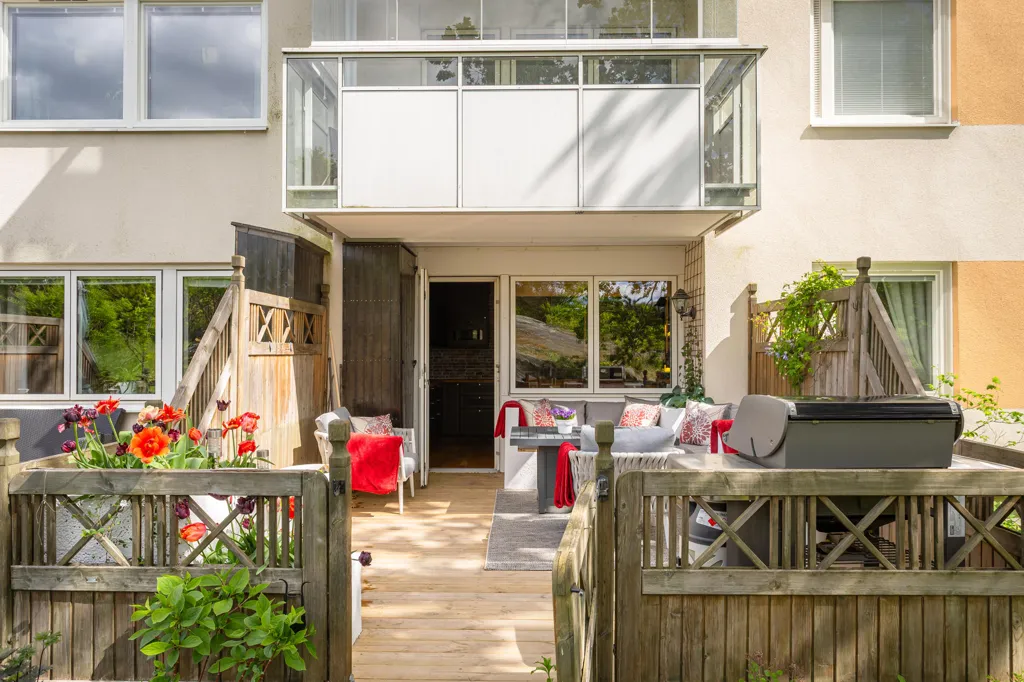 Terrasse - Bostadsrätt with Garden in Jungfrudansen