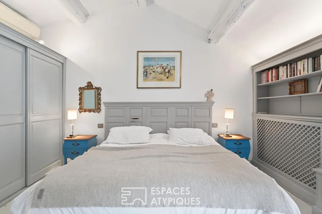 Bedrooms - 18th-Century Mas with Pool in Paradou